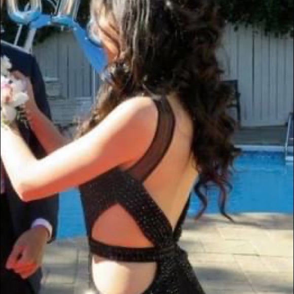 Sherri Hill evening dress - Picture 3 of 8